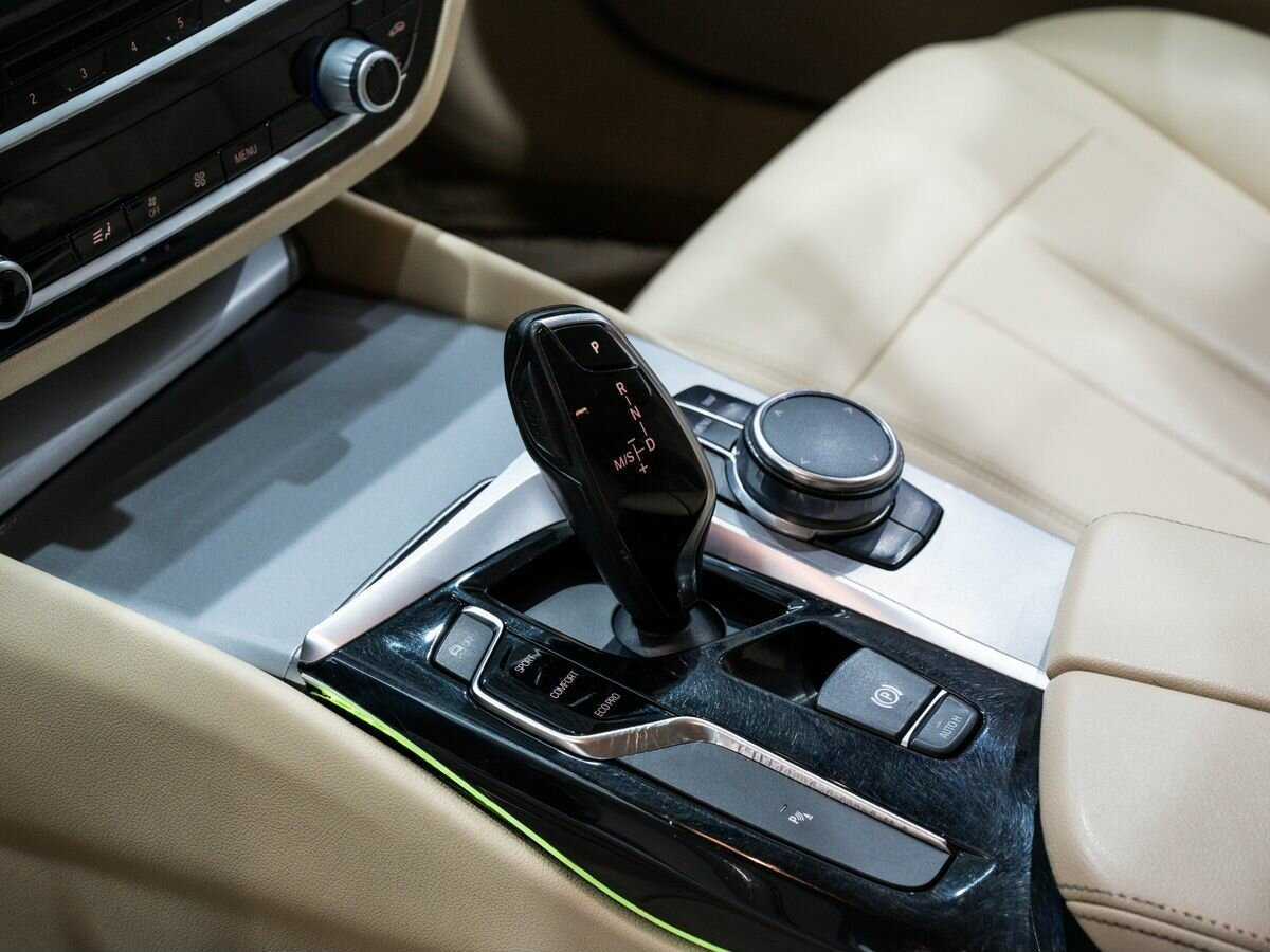 BMW 5 серии 520d, 2017 Фото №15