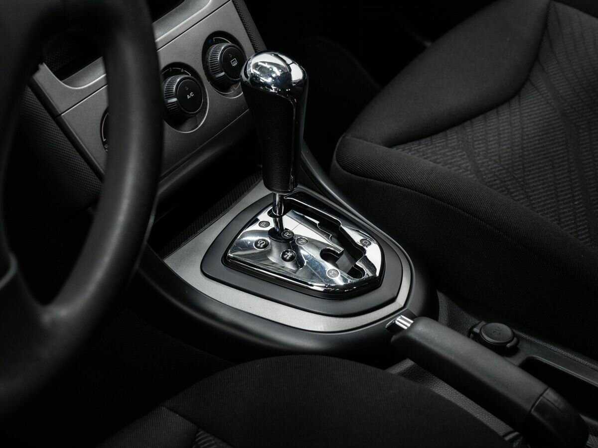 Peugeot 308, 2010 Фото №14