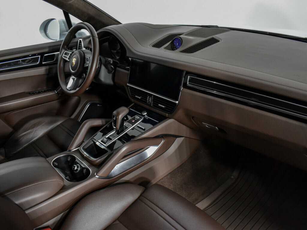 Porsche Cayenne Turbo, 2018 Фото №12