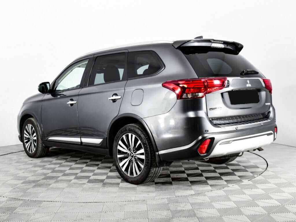 Mitsubishi Outlander, 2018 - 135 167 км. | Фото №7
