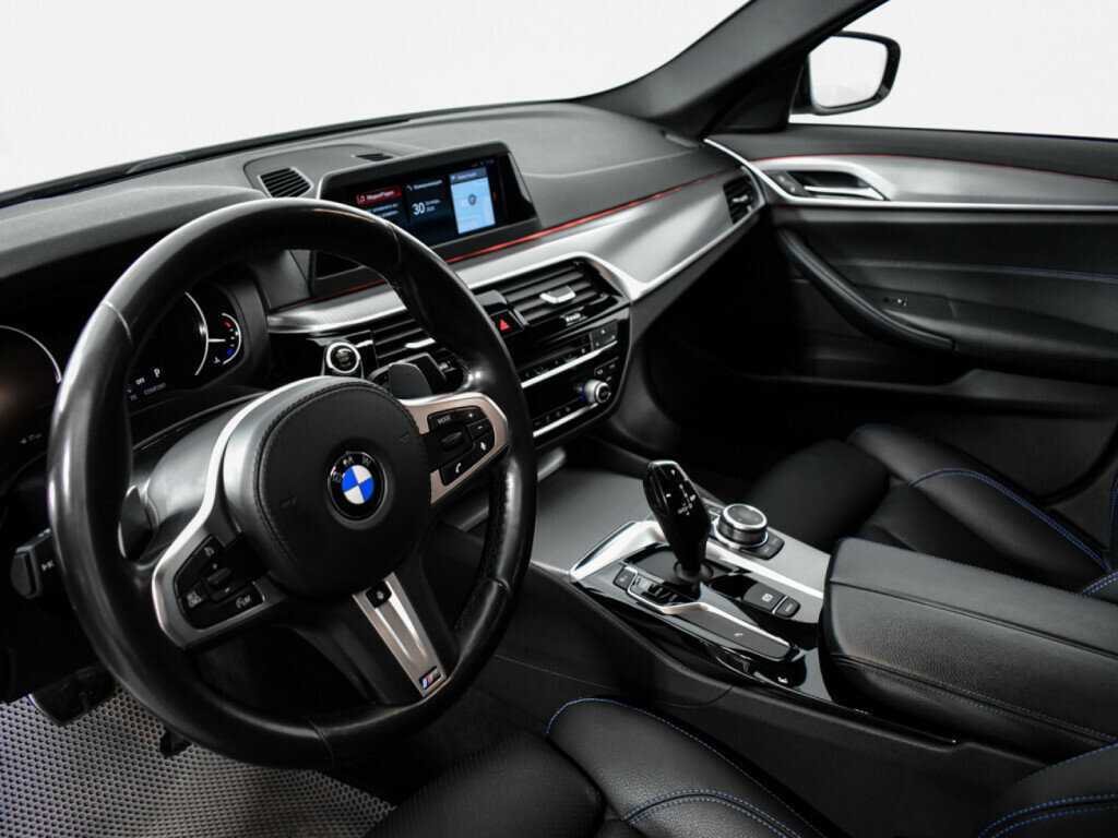 BMW 5 серии 520d xDrive, 2019 Фото №9