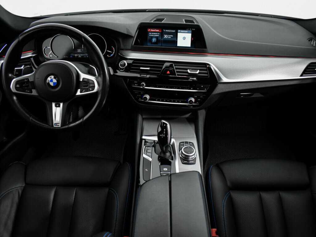 BMW 5 серии 520d xDrive, 2019 Фото №13