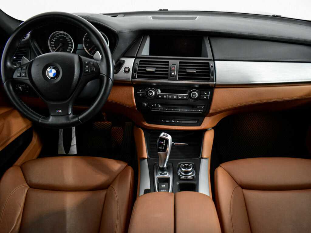 BMW X6 M, 2010 Фото №14