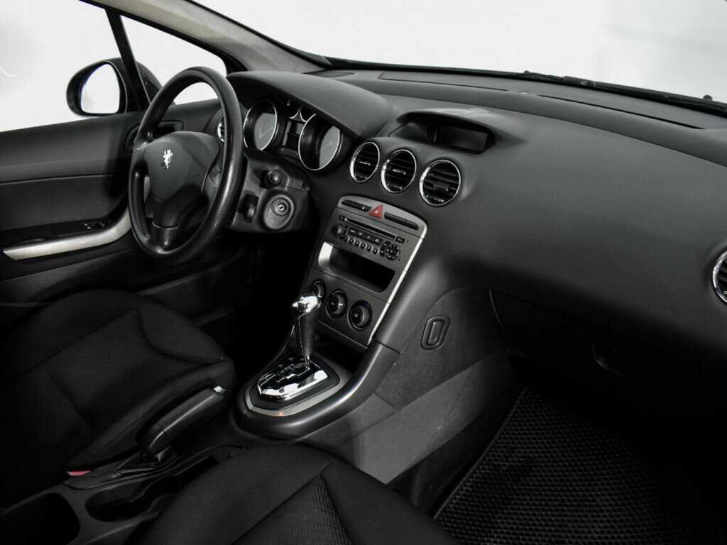 Peugeot 308, 2011 Фото №11