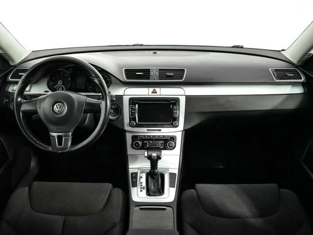 Volkswagen Passat, 2010 Фото №12