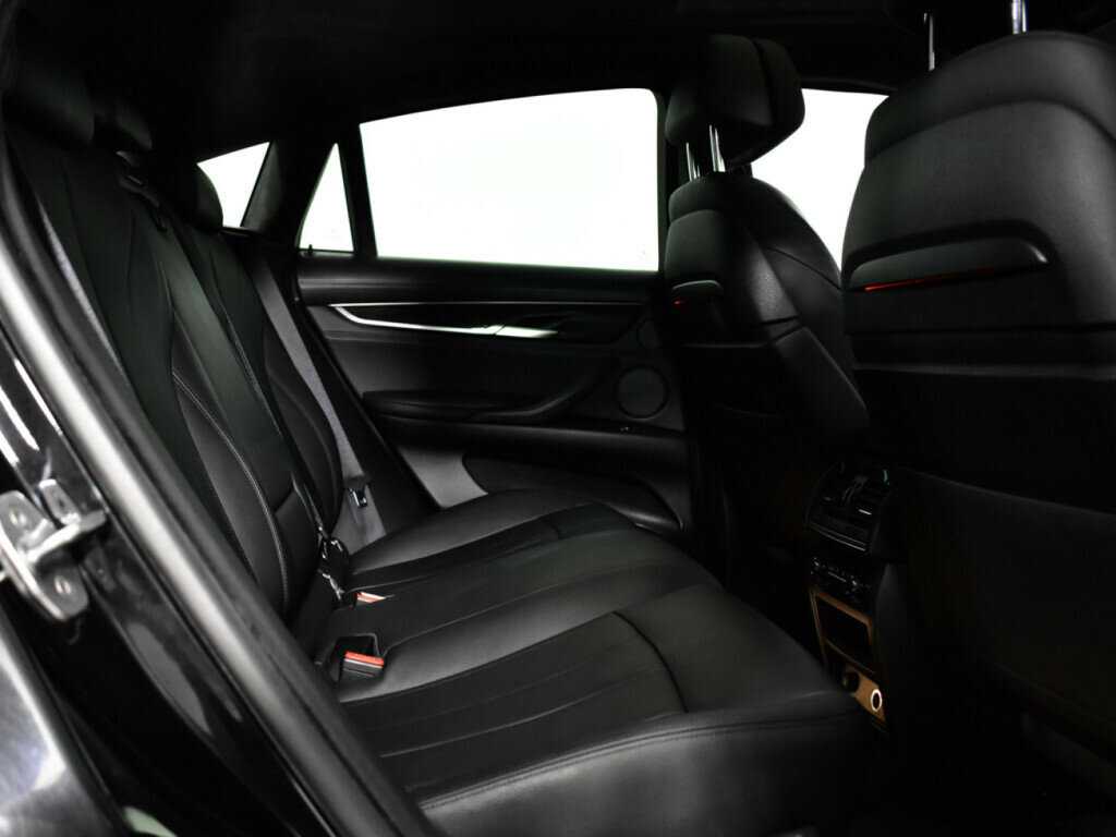BMW X6 50i, 2015 Фото №10