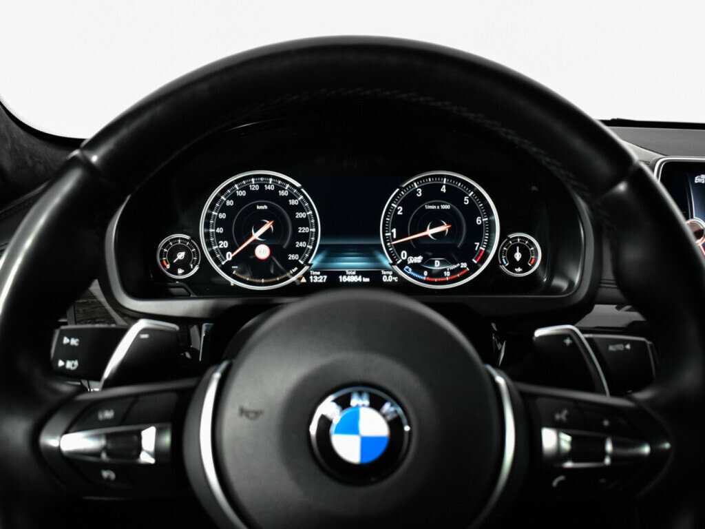 BMW X6 50i, 2015 Фото №11
