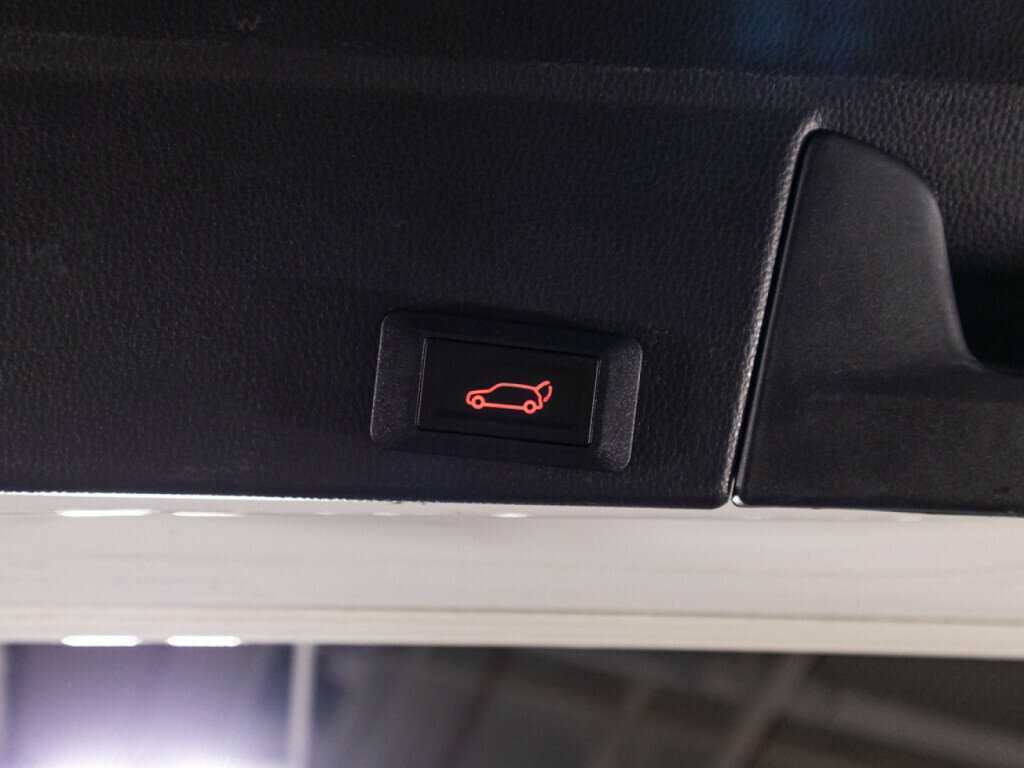 Toyota RAV4, 2022 Фото №14