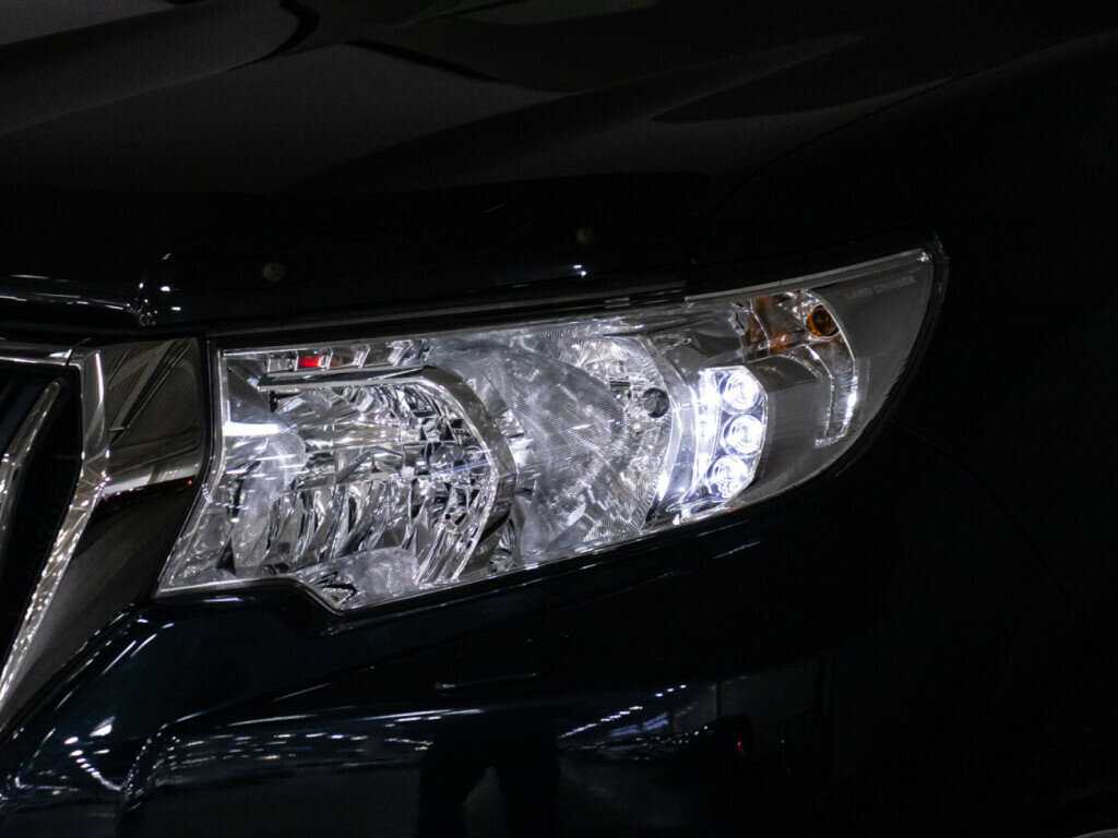 Toyota Land Cruiser Prado, 2019 Фото №25