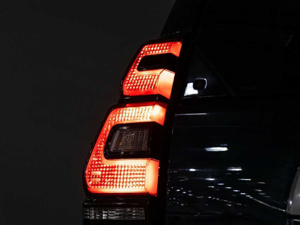 Toyota Land Cruiser Prado, 2019 Фото №28