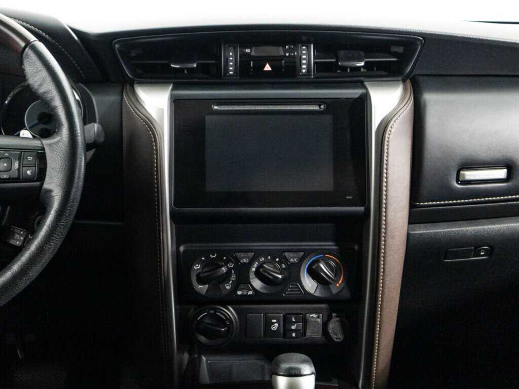 Toyota Fortuner, 2019 Фото №14