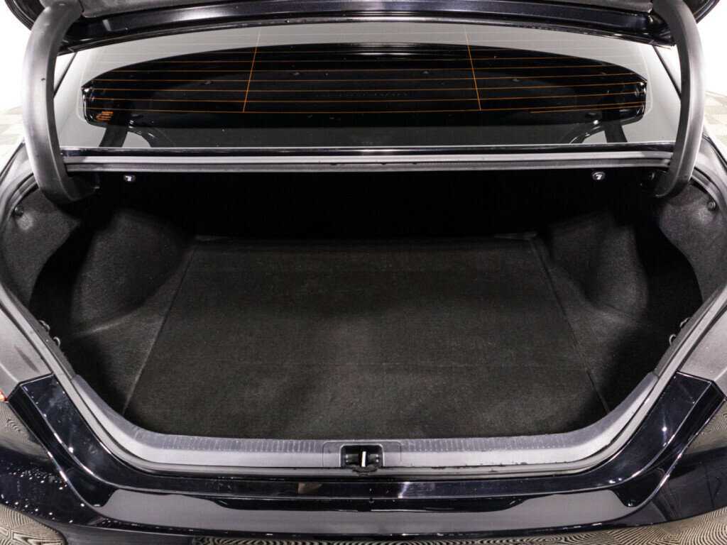 Toyota Camry, 2021 Фото №15