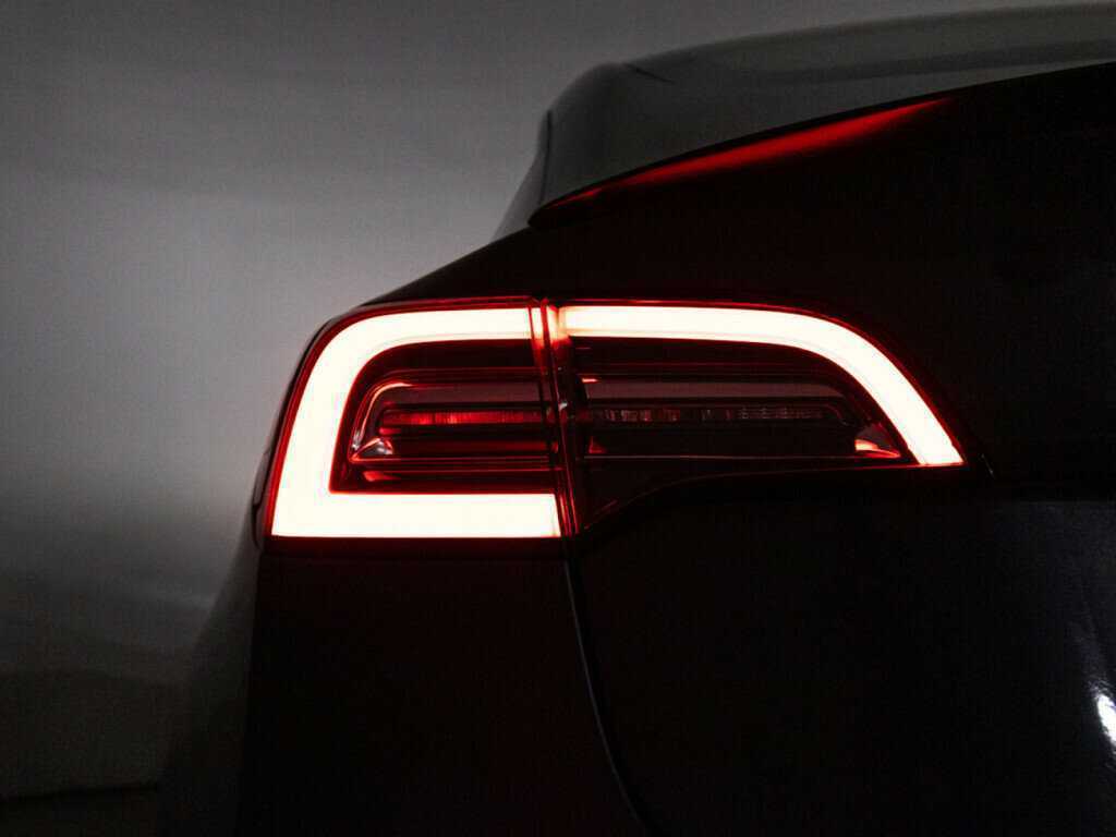 Tesla Model 3 Performance, 2020 Фото №28