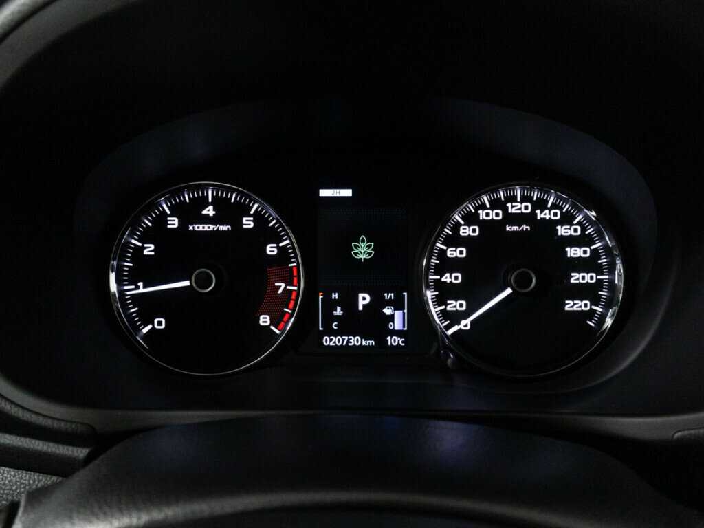 Mitsubishi Pajero Sport, 2016 Фото №12