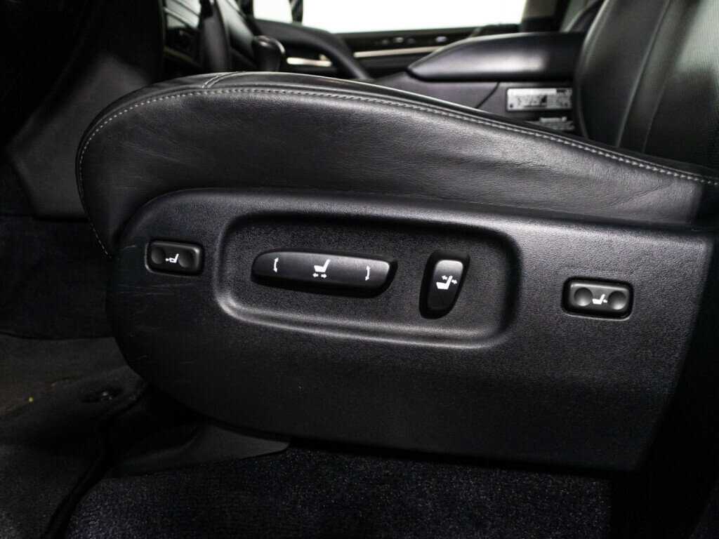 Lexus LX 450d, 2017 Фото №24