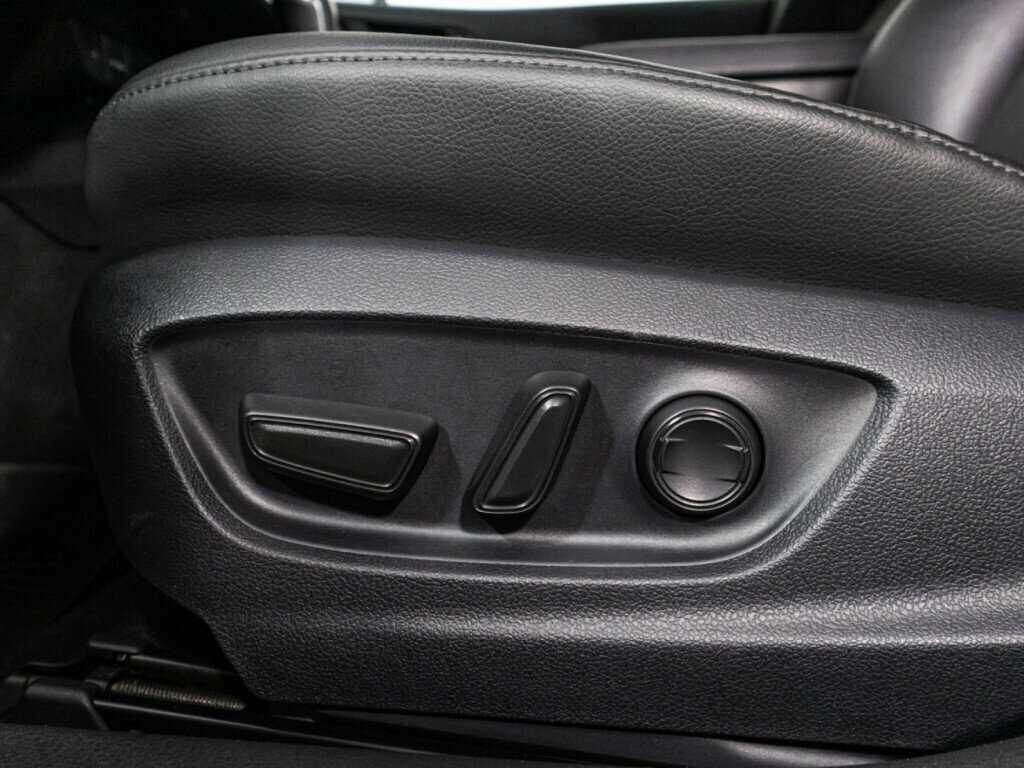 Toyota Camry, 2021 Фото №16