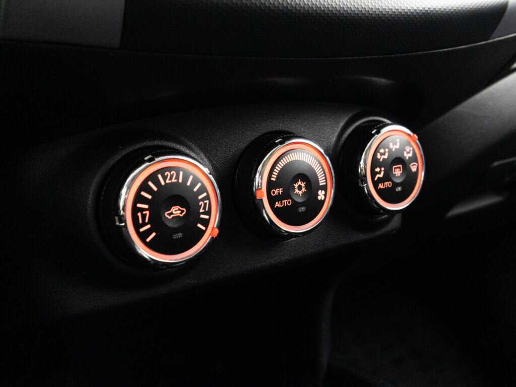 Mitsubishi Outlander, 2011 Фото №15