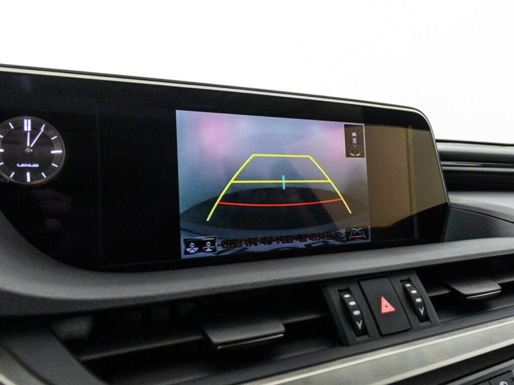 Lexus ES 300h, 2020 Фото №18