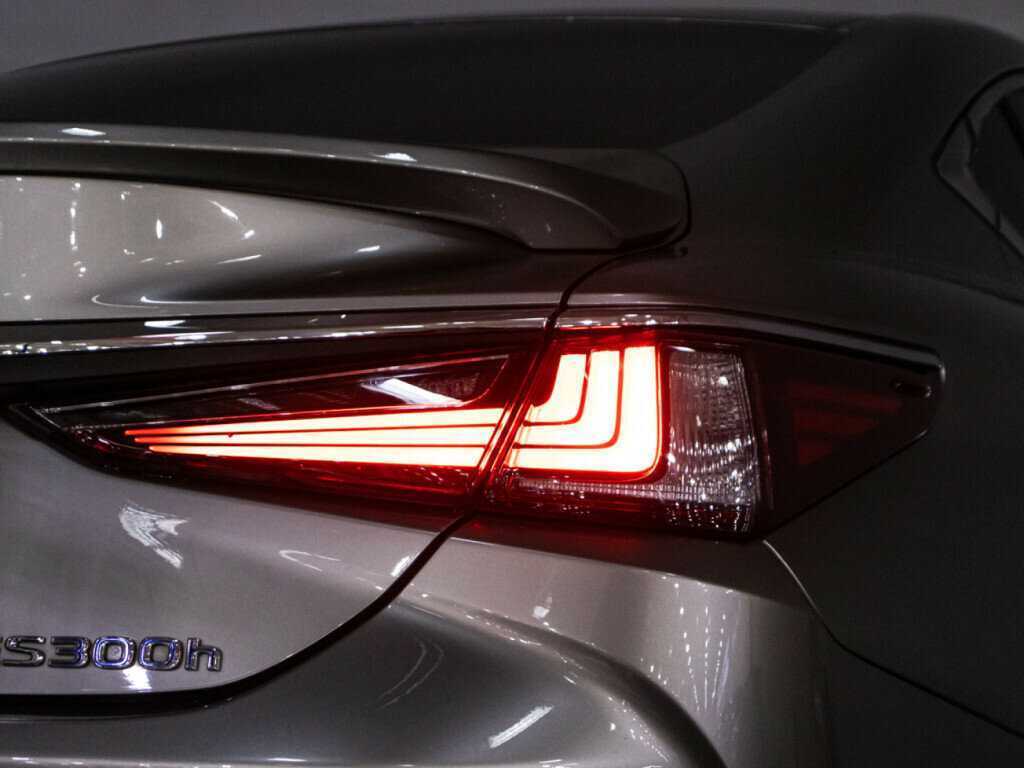 Lexus ES 300h, 2020 Фото №34