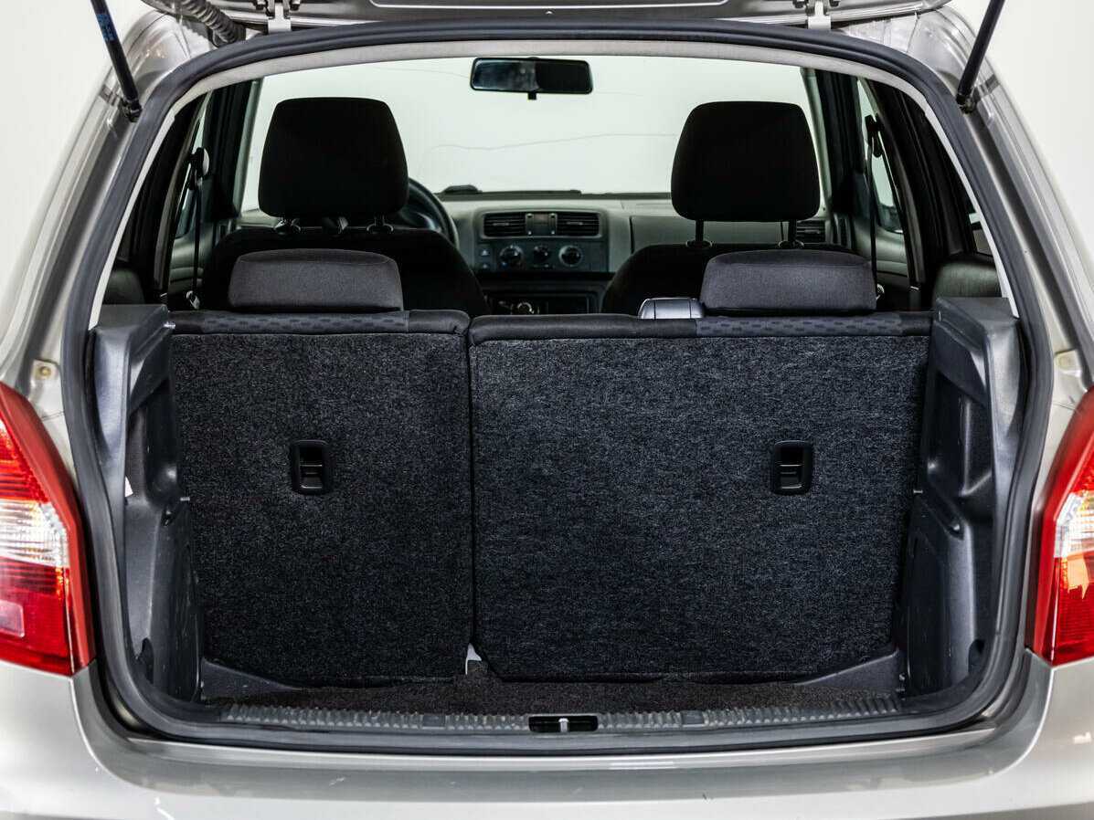 Skoda Fabia, 2011 Фото №14