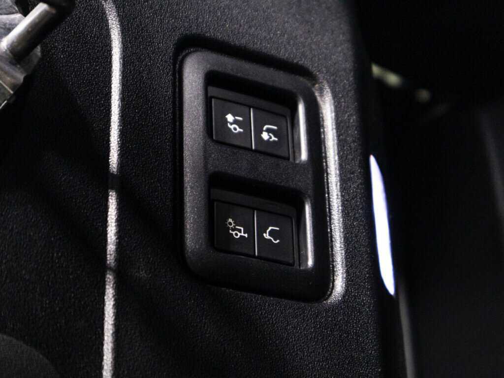 Land Rover Defender 110, 2021 Фото №12