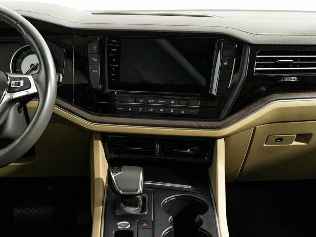 Volkswagen Touareg, 2020 Фото №14