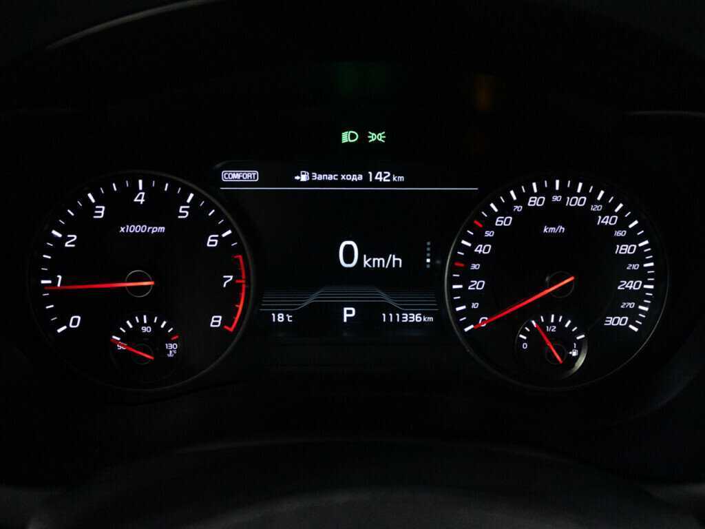 Kia Stinger, 2018 Фото №12