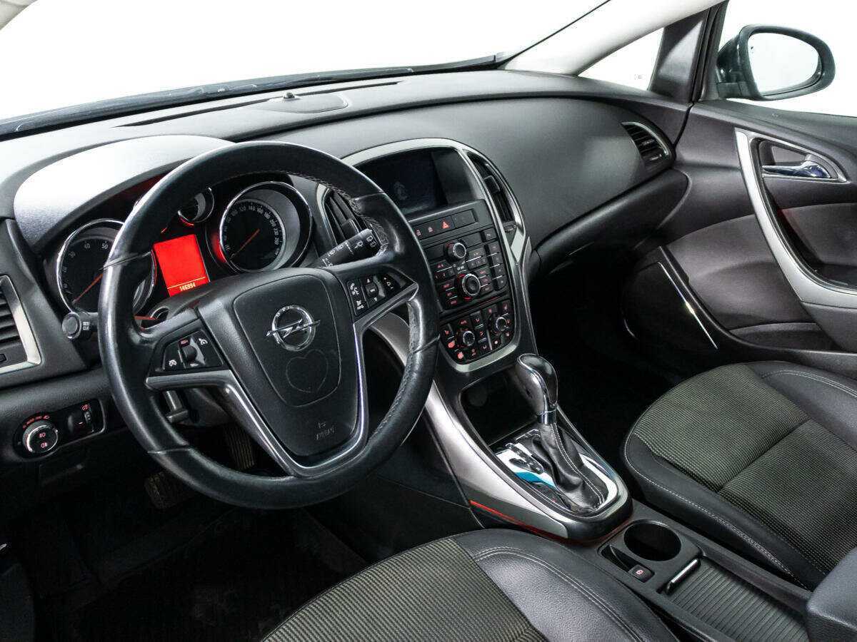Opel Astra, 2010 Фото №11