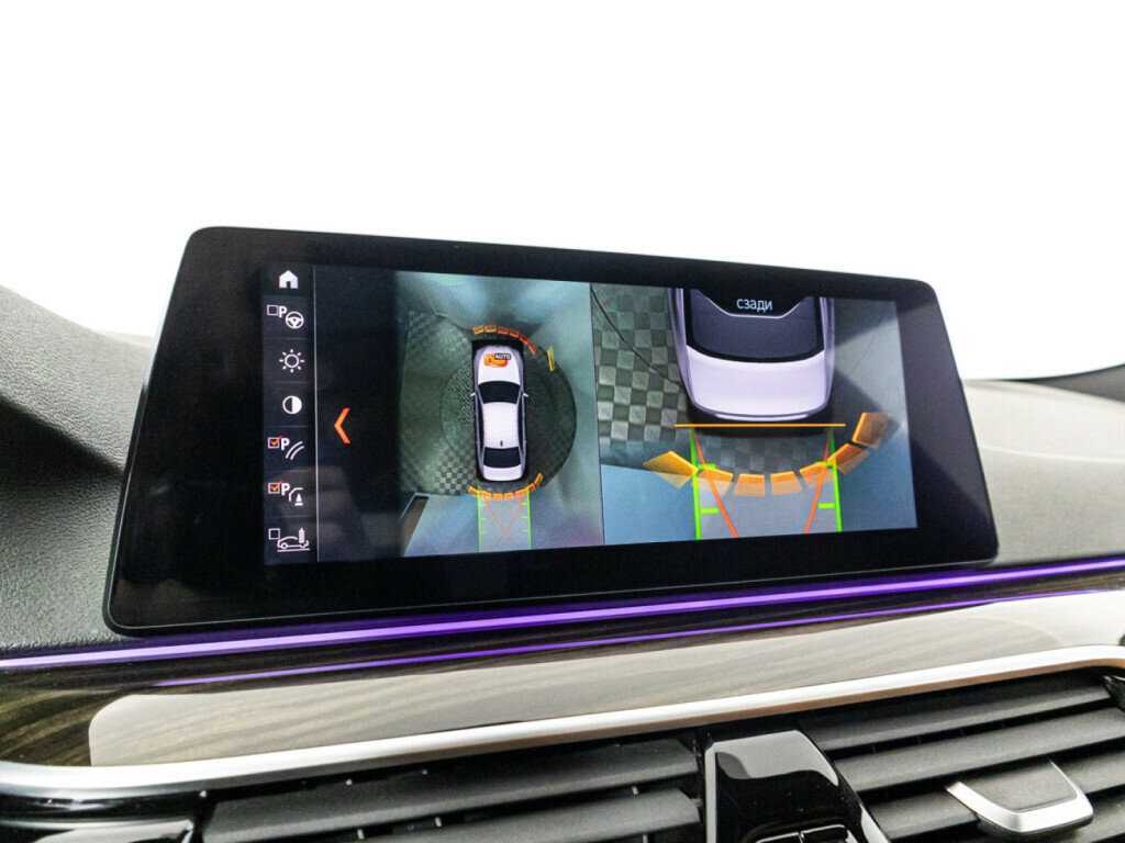 BMW 5 серии 540i, 2019 Фото №16