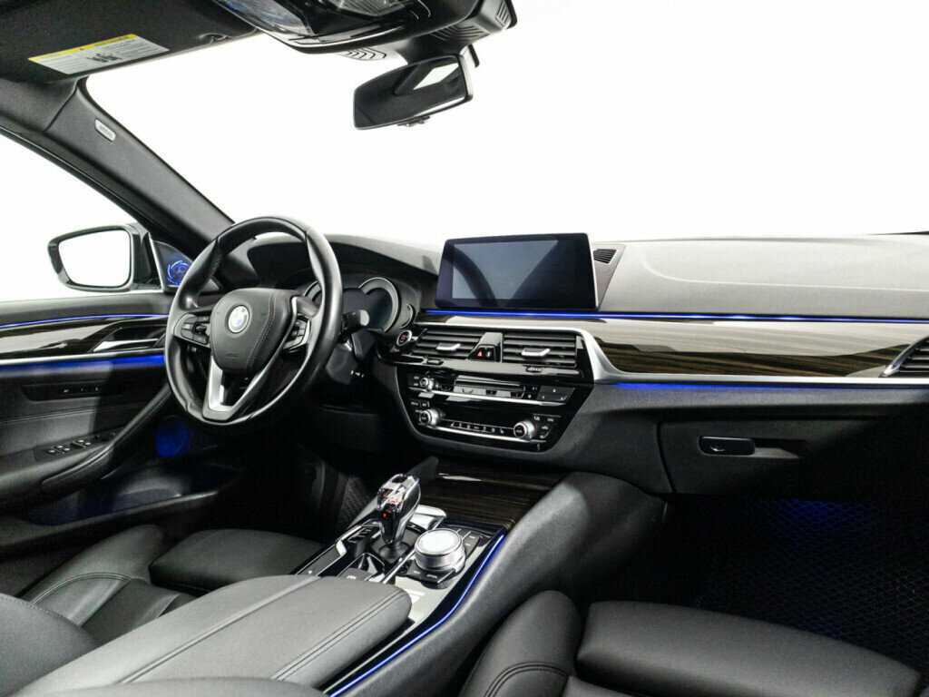 BMW 5 серии 530i, 2019 Фото №9