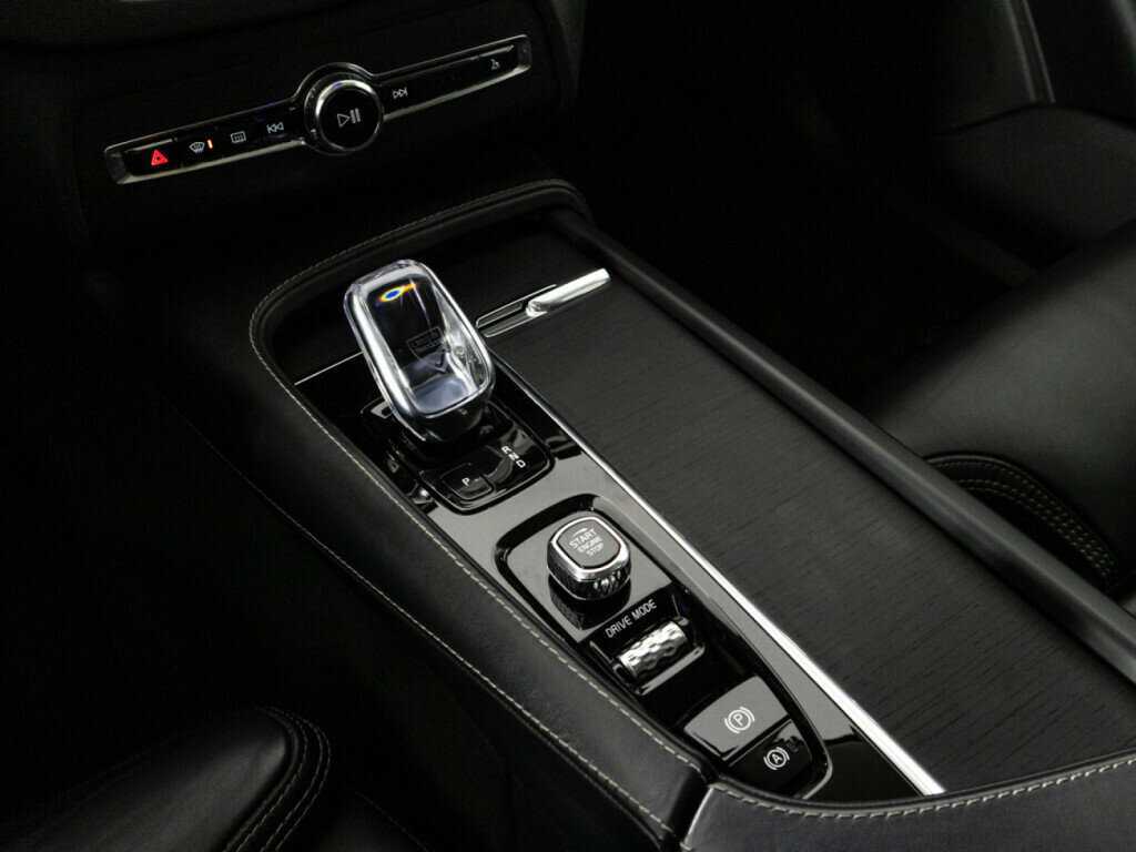 Volvo XC90 B5, 2020 Фото №22