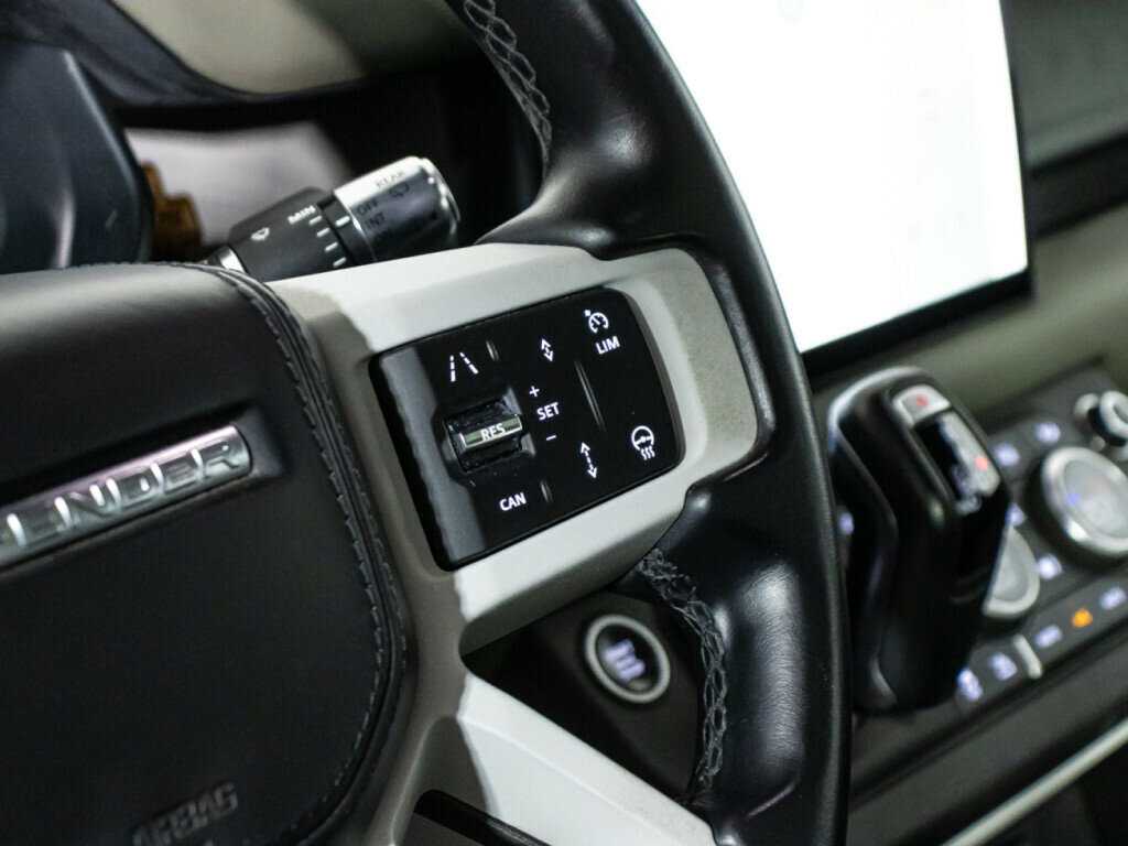 Land Rover Defender 110, 2021 Фото №30