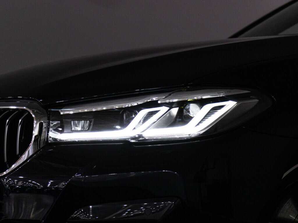 BMW 5 серии 520i, 2023 Фото №31