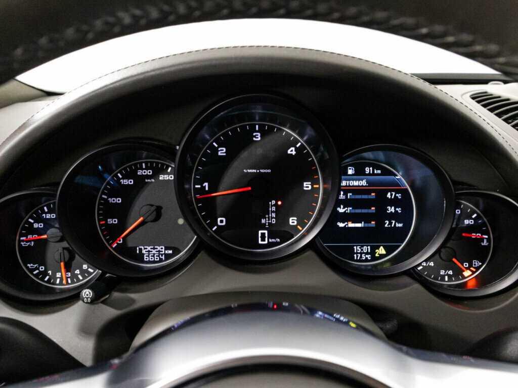 Porsche Cayenne Diesel, 2015 Фото №12