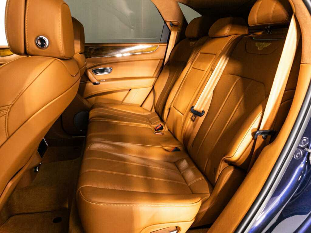 Bentley Bentayga, 2019 Фото №9