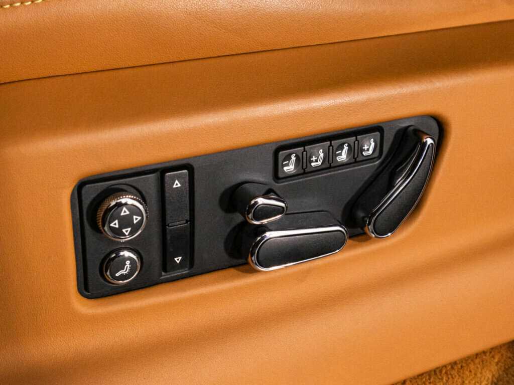 Bentley Bentayga, 2019 Фото №25