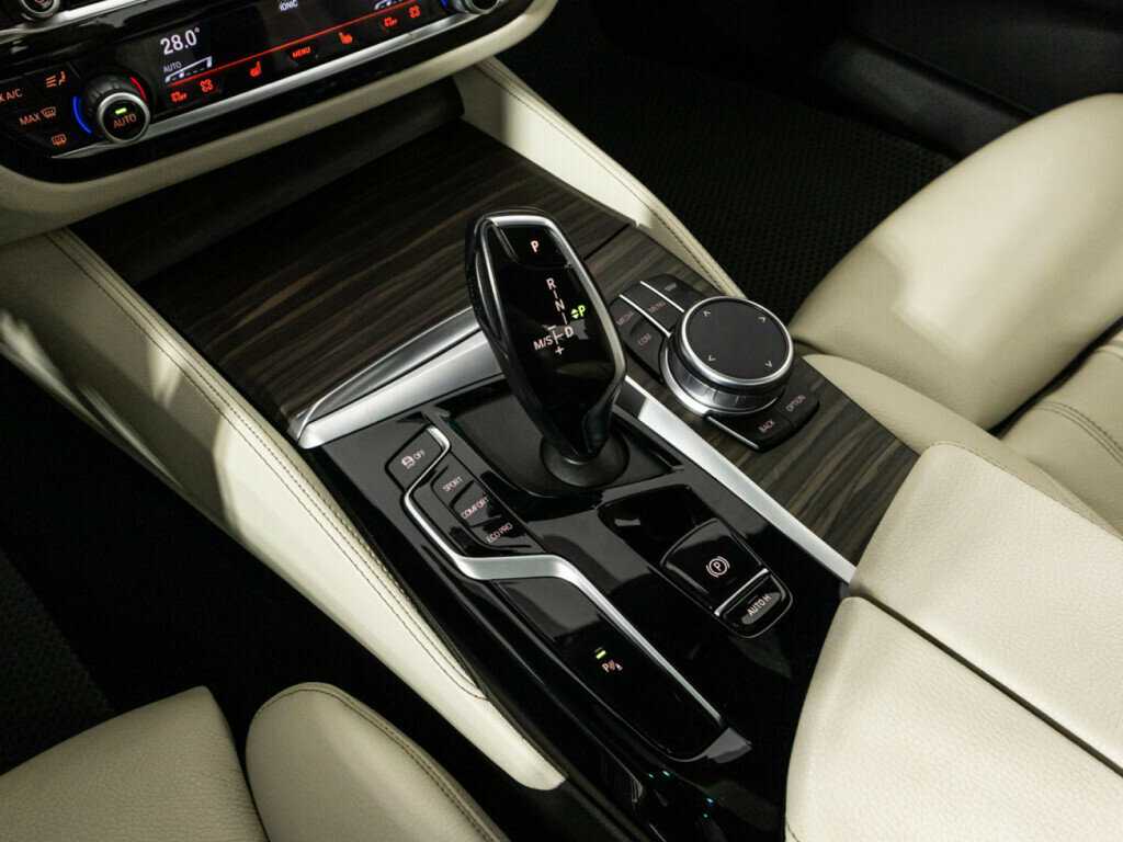 BMW 5 серии 520d xDrive, 2020 Фото №19