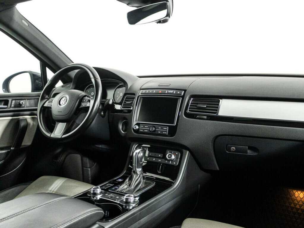 Volkswagen Touareg, 2017 Фото №9