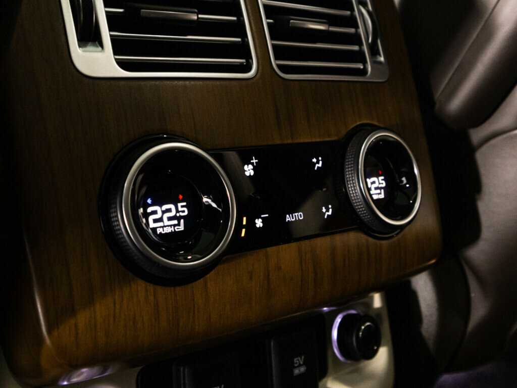 Land Rover Range Rover, 2018 Фото №25