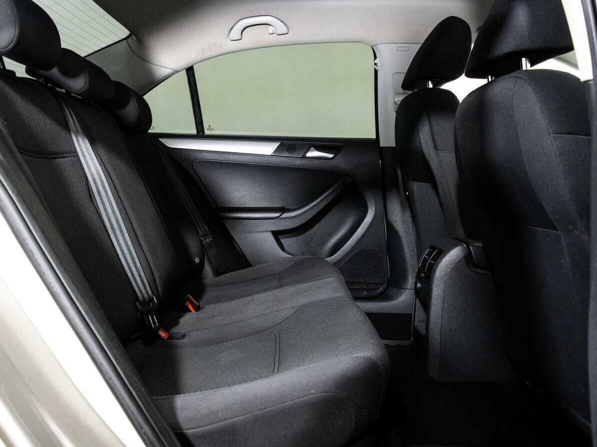 Volkswagen Jetta, 2012 Фото №12