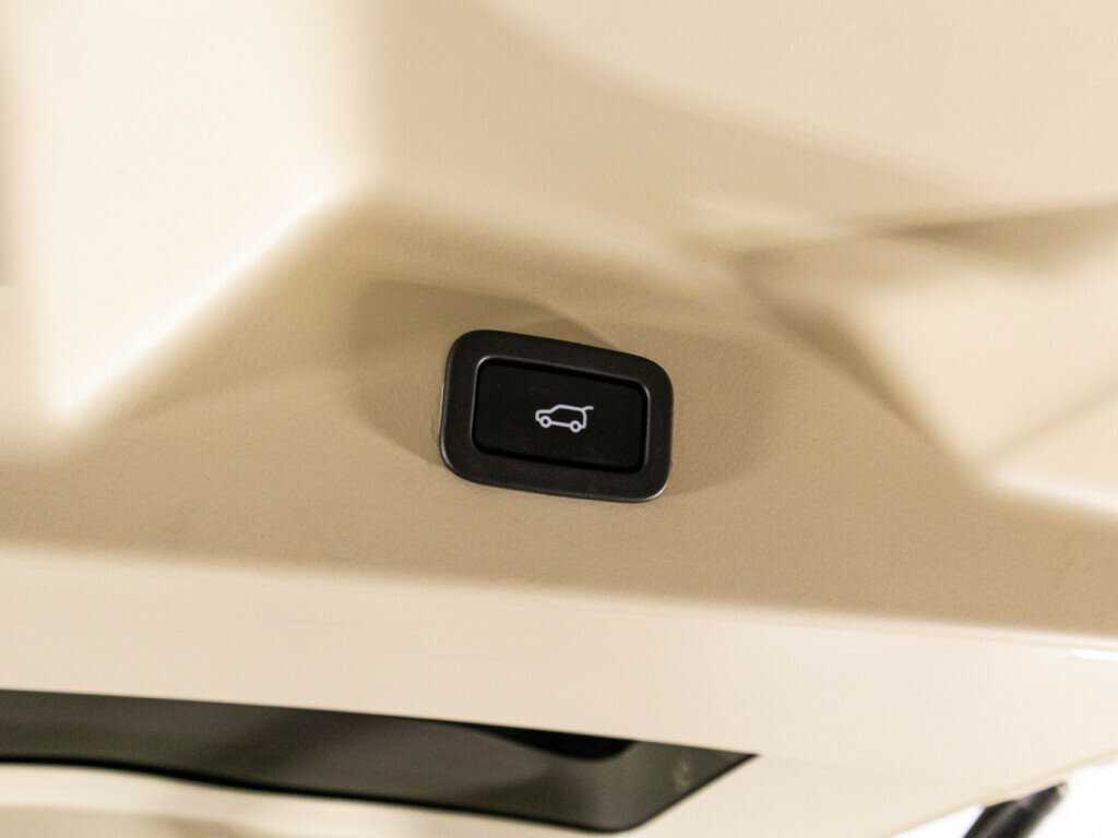 Land Rover Range Rover, 2018 Фото №17