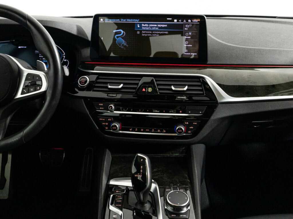 BMW 5 серии 530e xDrive, 2022 Фото №14