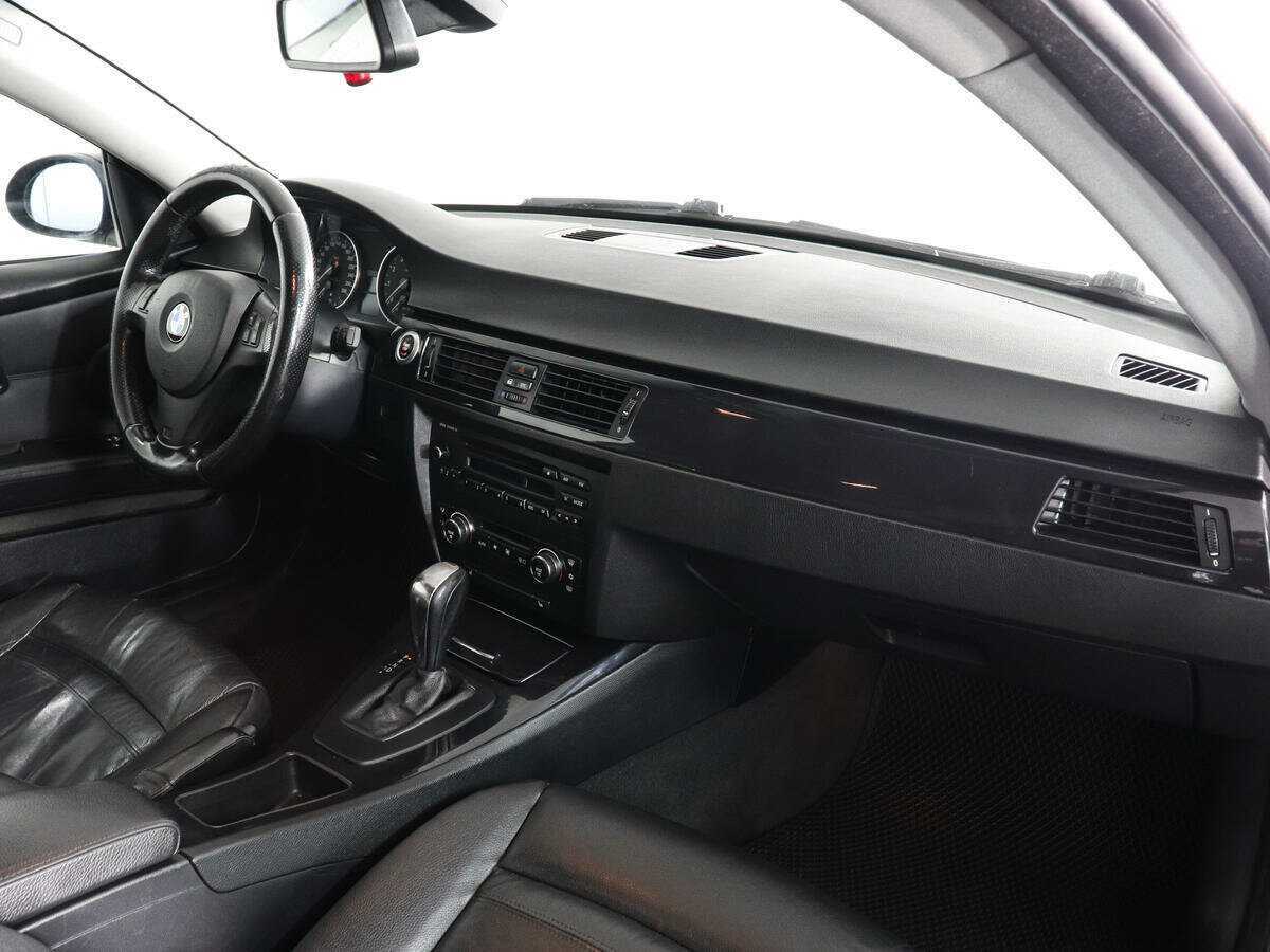 BMW 3 серии 325i, 2008 Фото №12