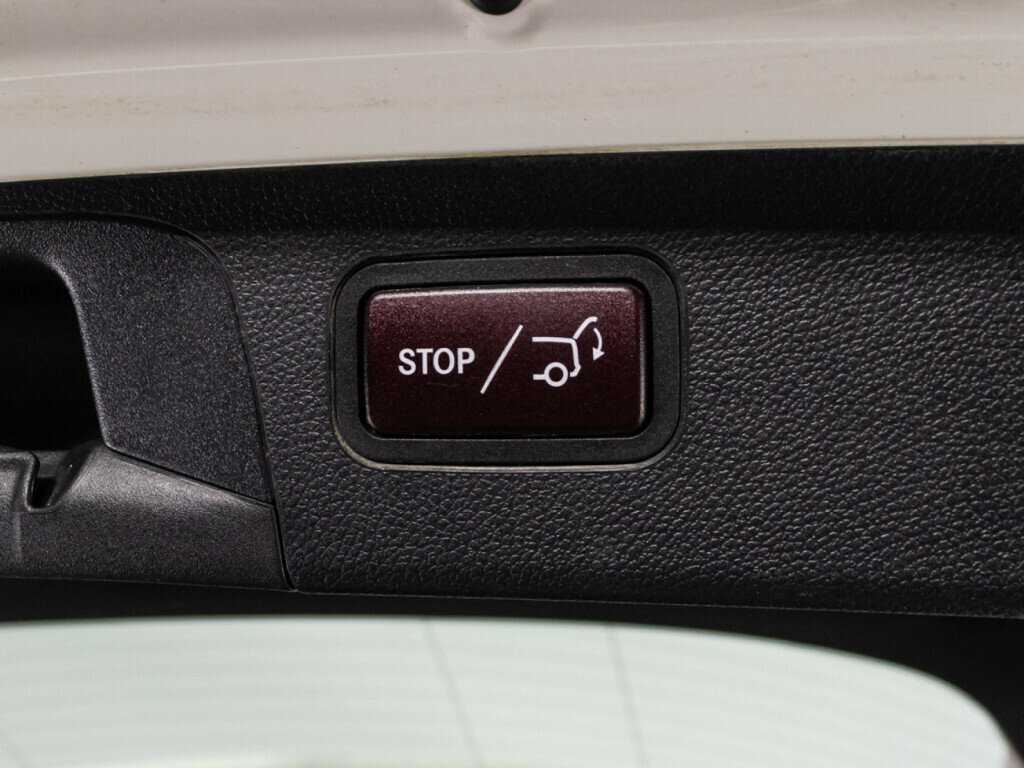 Mercedes-Benz GLC 300, 2015 Фото №16