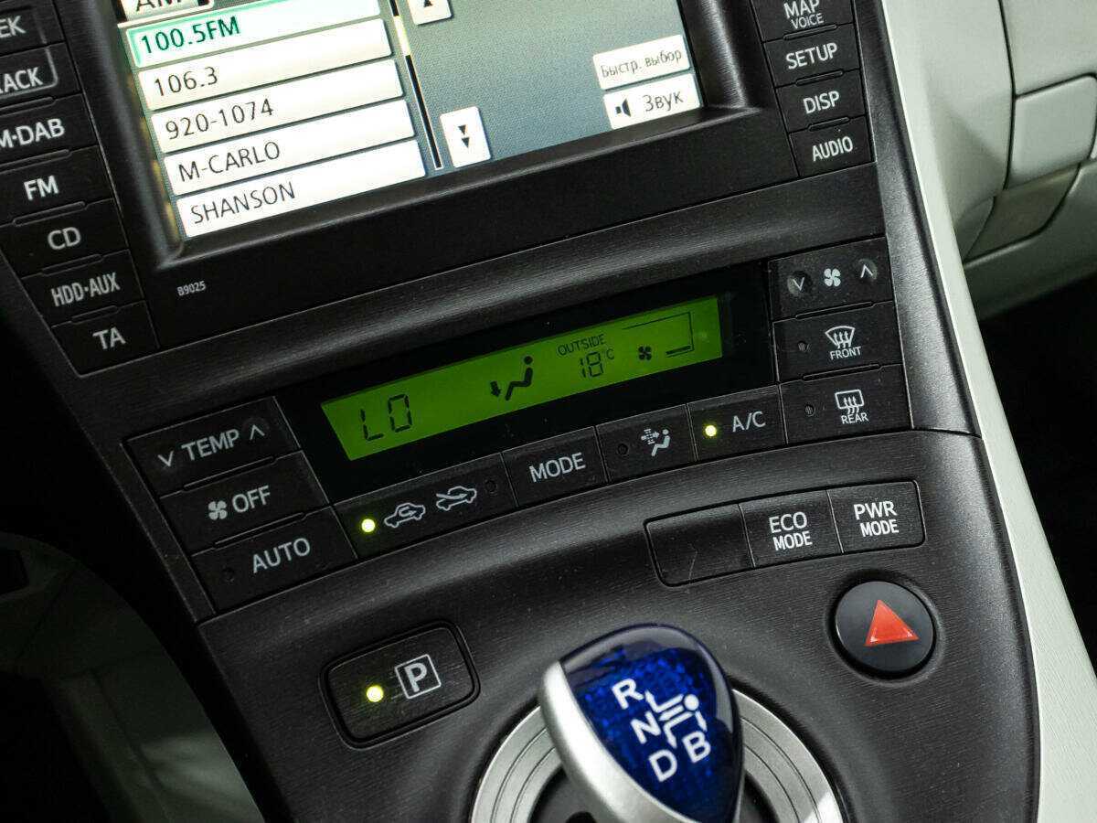 Toyota Prius, 2010 Фото №18