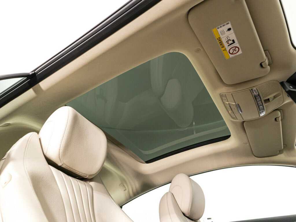 Mercedes-Benz E-Класс 200, 2021 Фото №22