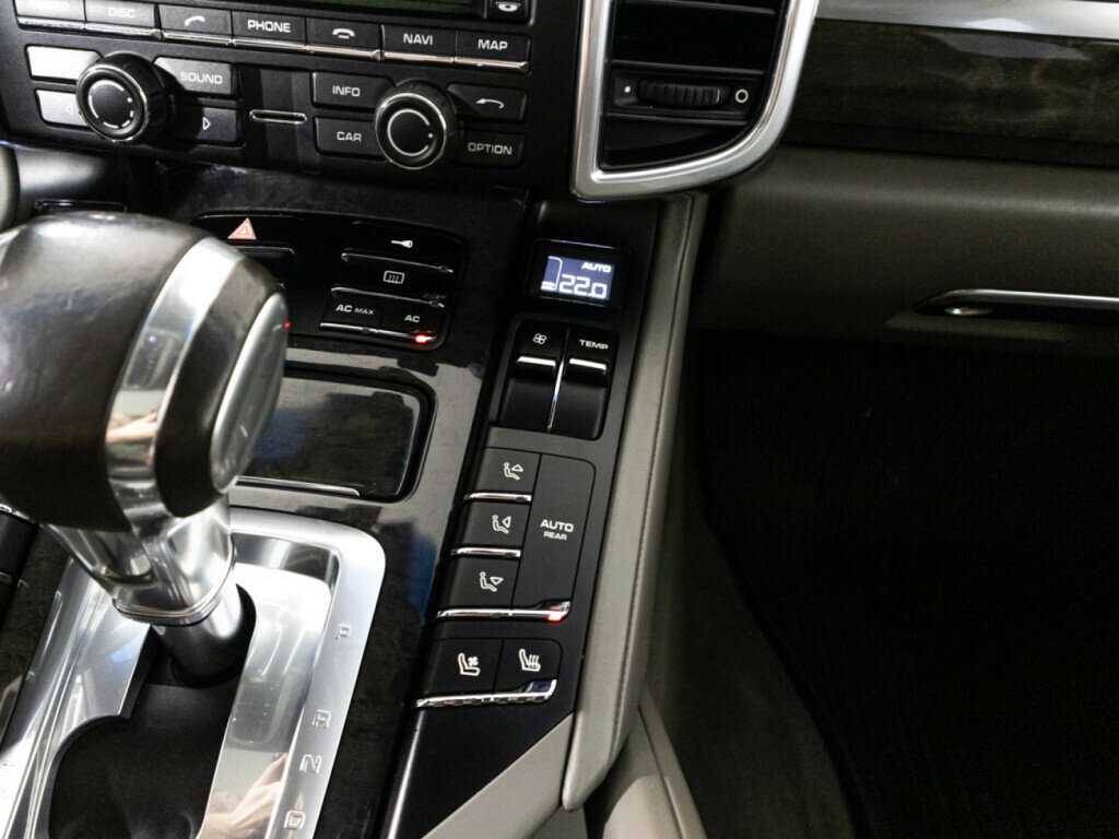 Porsche Cayenne Turbo, 2010 Фото №19