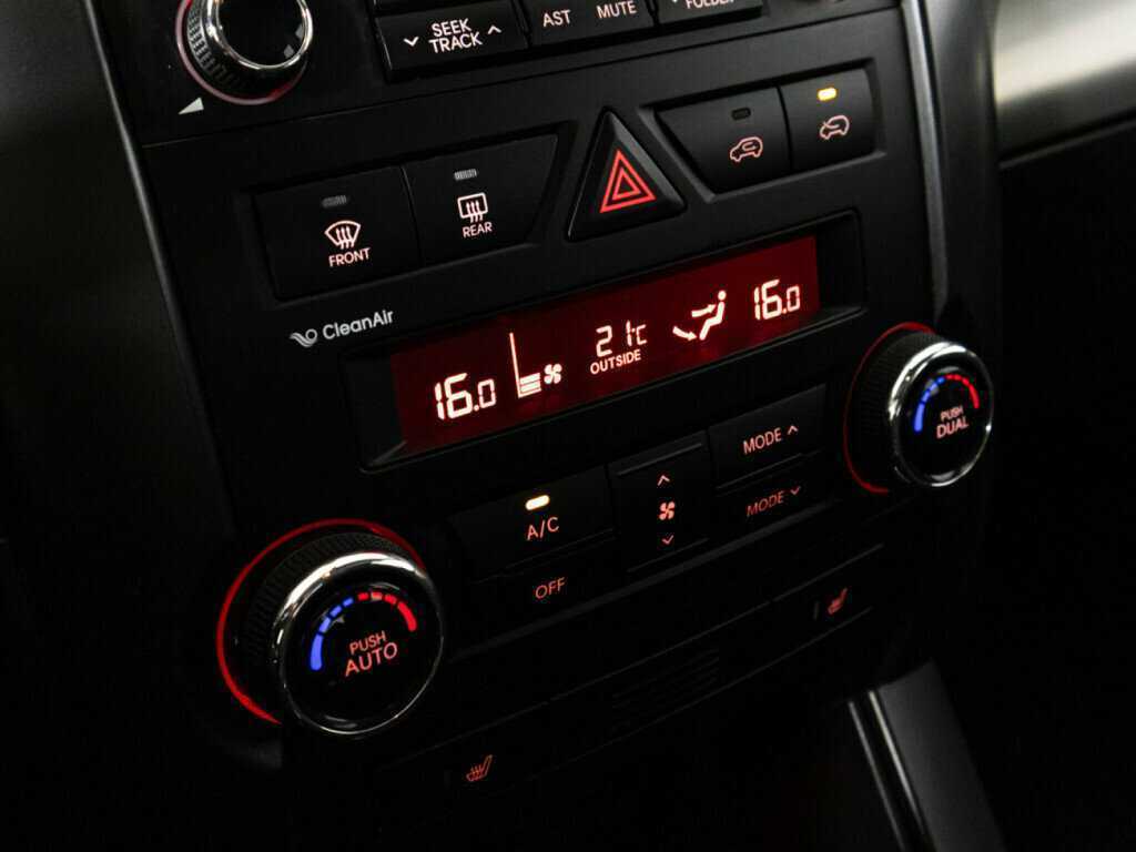 Kia Sorento, 2012 Фото №15