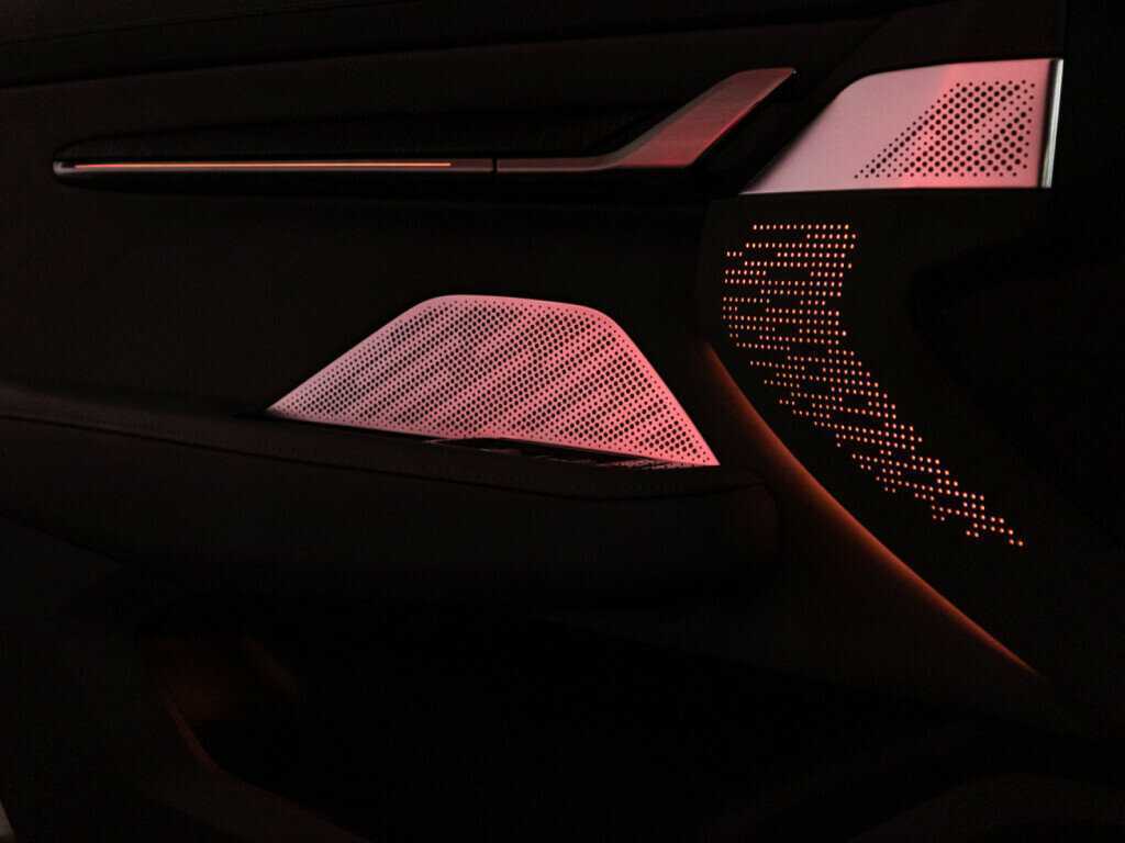 Zeekr 001 100 kWh, 2023 Фото №27