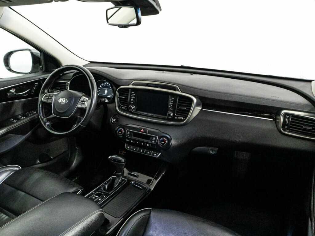 Kia Sorento, 2018 Фото №9